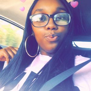 Meet your Posher, Lashae